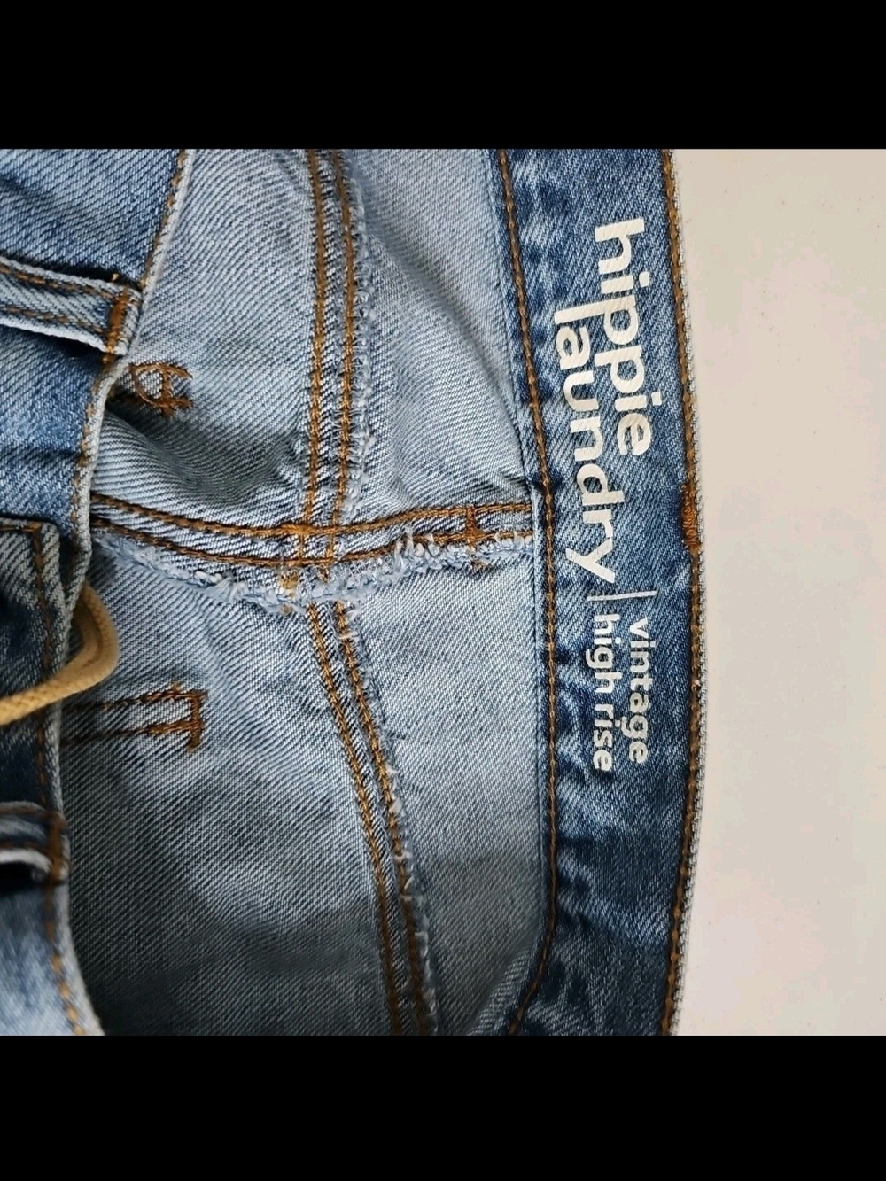 NWT Hippie Laundry Light Blue Floral Embroidered Denim Shorts Size 30 - Picture 7 of 11